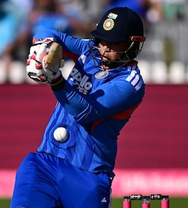 India vs England Live Score, 4th T20I: Vaibhav Sooryavanshi Starts With Courageous Move vs Englands Jofra Archer