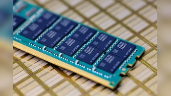 Samsung's Chip Profit Soared 250-Fold On AI Memory Shortages. Why Are Investors Not Celebrating?