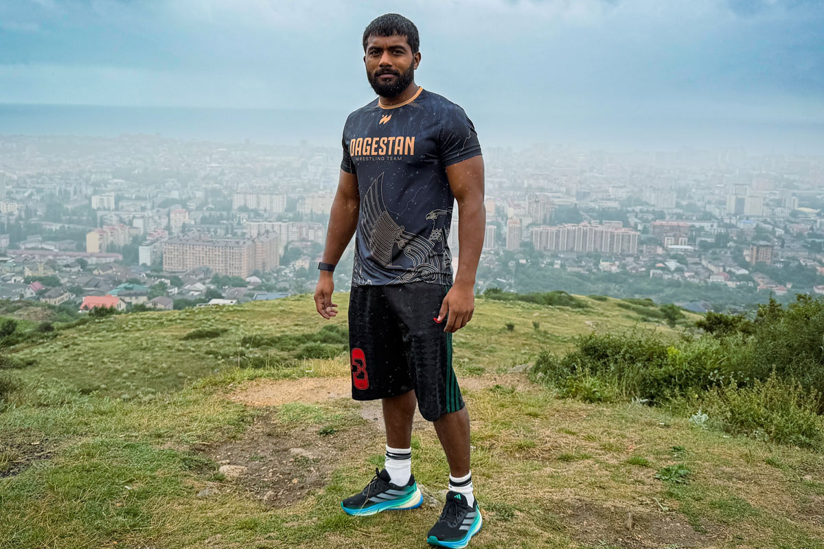 Ankit Baiyanpuria Set for Historic Combat Sports Debut Against UFC Star Arman Tsarukyan in Title Fight