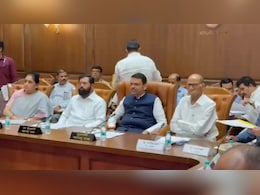 30 साल बाद अचानक विधान भवन क्यों पहुंचे शरद पवार? फडणवीस की बैठक में हुए शामिल, शिंदे से की मुलाकात