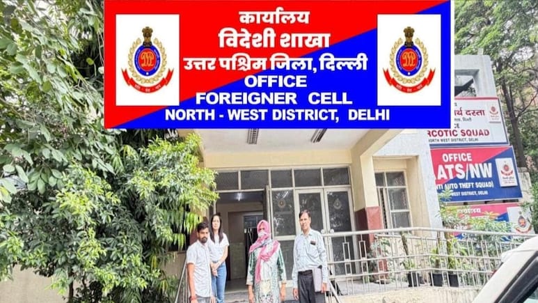 Bangladeshi Man Detained In Delhi. He Was Living Disguised As Eunuch