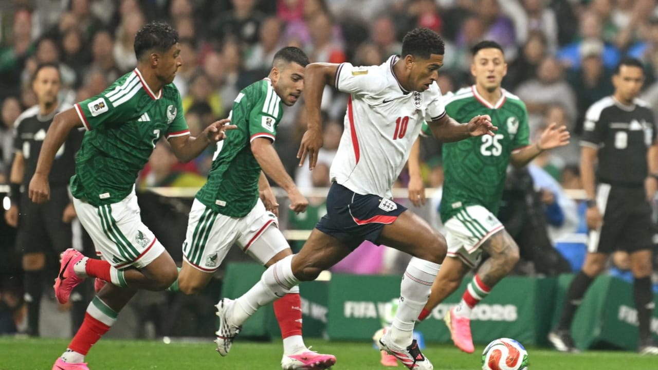 Bellingham scores twice in 98 seconds as England beat Mexico 3-2 at Azteca