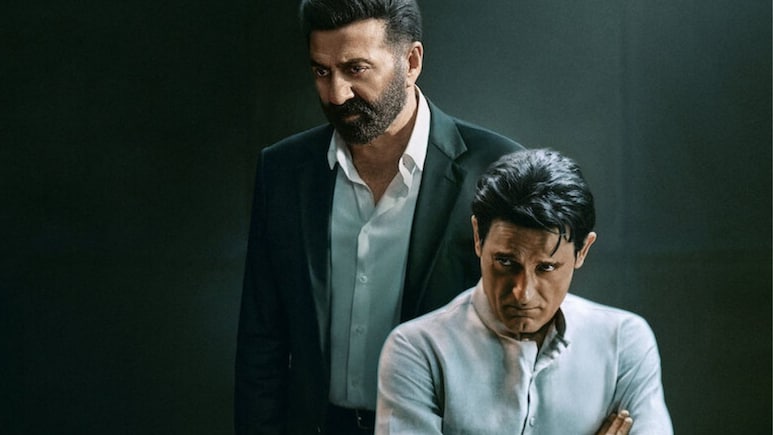 Ikka Movie Review: ढाई किलो के हाथ नहीं शातिर दिमाग से शह और मात का है खेल, जानें कैसी है सनी देओल-अक्षय खन्ना की इक्का