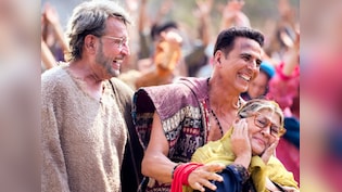 Akshay Kumar Credits Senior Actors Farida Jalal And Kiran Kumar After <i>Welcome To The Jungle</i> Hits Century