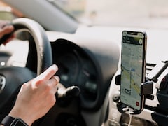 Google Rolls Out Long-Awaited Speedometer Feature For Google Maps On Android Auto