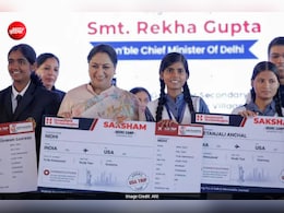दिल्ली के सरकारी स्कूलों की 5 बेटियों का कमाल, अमेरिका में सीखेंगी अंतरिक्ष विज्ञान के गुर