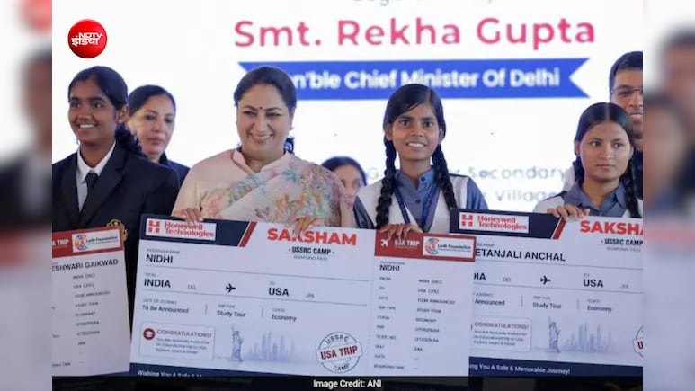 दिल्ली के सरकारी स्कूलों की 5 बेटियों का कमाल, अमेरिका में सीखेंगी अंतरिक्ष विज्ञान के गुर
