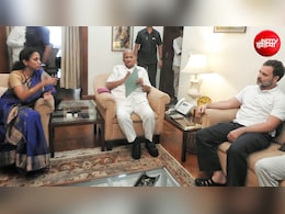 कांग्रेस में विलय पर सुप्रिया सुले की दो टूक और शरद पवार की दुविधा