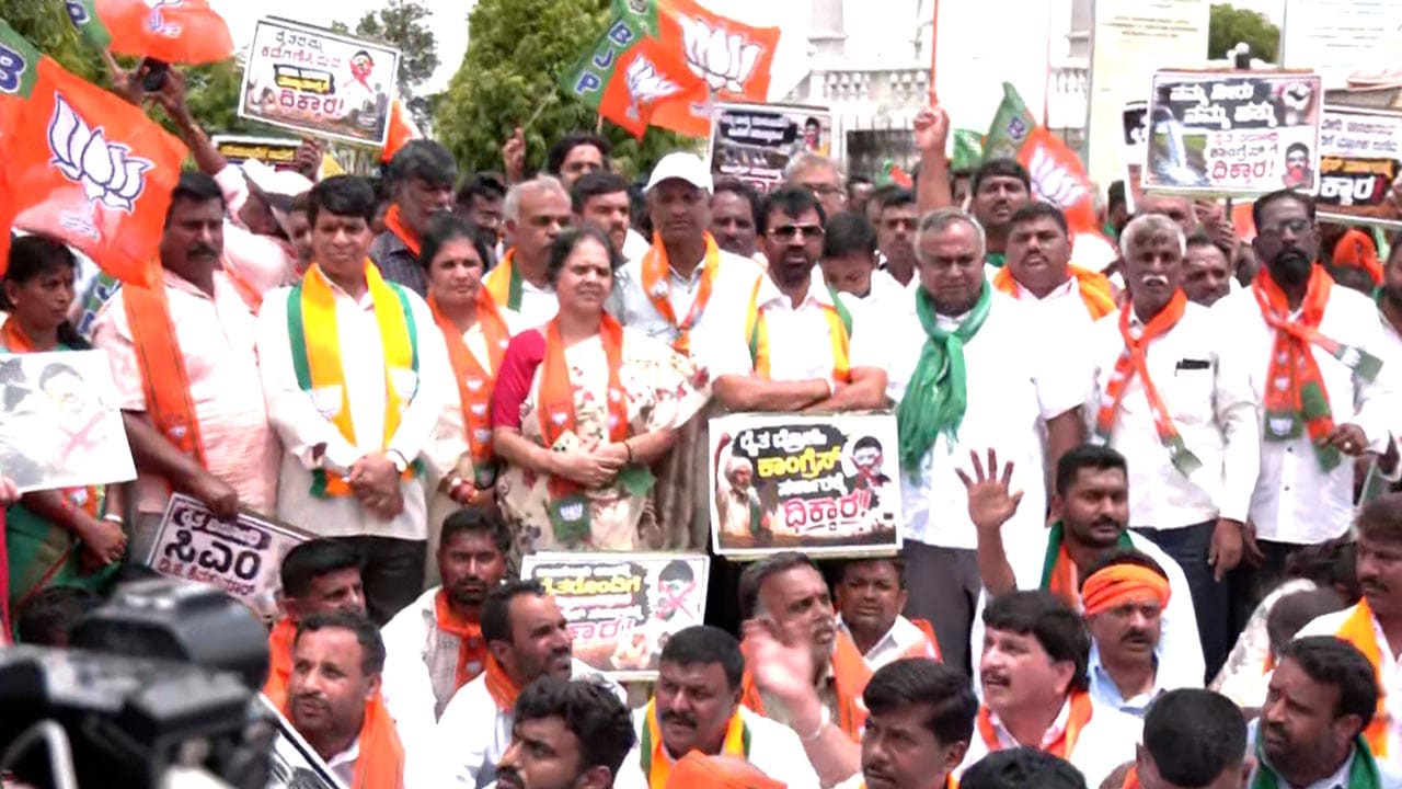 Cauvery Row Boils Over: BJP, Farmers Protest Water Release To Tamil Nadu