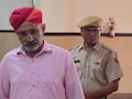 LDC परीक्षा में नकल कराने के मुख्&zwj;यारोपी पदम स&zwj;िंह सह&zwj;ित 3 टीचर सस्पेंड, केंद्र अधीक्षक पर फैसला बाकी