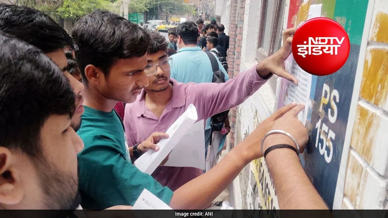 यूनिवर्सिटी ने 5 मिनट में दे दिया रिजल्ट, शाम 5:30 बजे एग्जाम खत्म, 5:35 पर ही आया रिजल्ट
