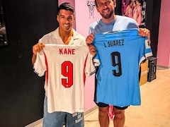 Suarez Meets Harry Kane, Exchanges Jerseys Ahead Of Englands QF Clash