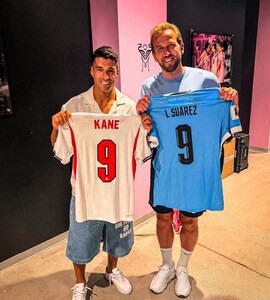 Uruguay Great Luis Suarez Meets Harry Kane, Exchanges Jerseys Ahead Of Englands Quarterfinal Clash