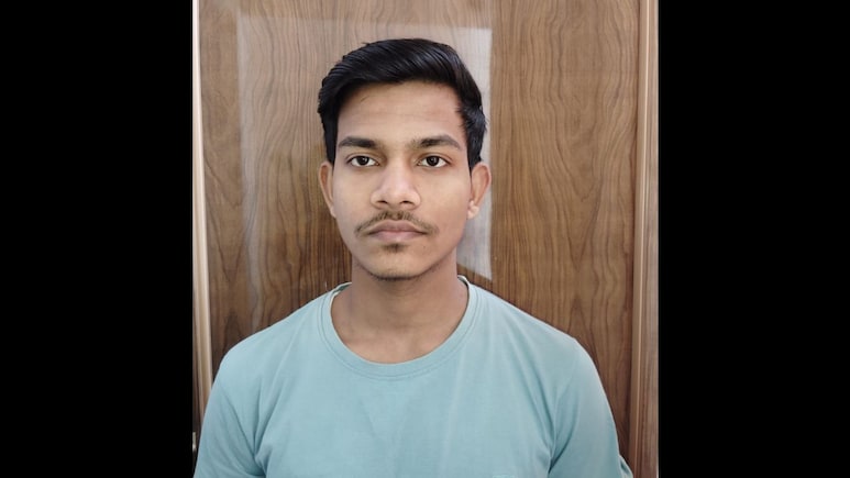 'Expensive Coaching Is Not The Only Way': Bihar Tailor's Son Cracks NEET UG