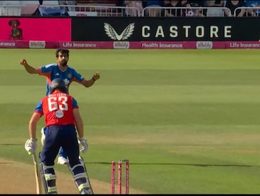 India vs England 3rd T20I LIVE Score: प्रिंस यादव का तहलका, पहली गेंद बटलर को मारा बोल्ड, इंग्लैंड को पहला झटका