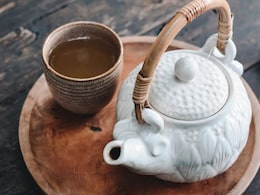Can't Poop Easily? Doctor Shares 5 Drinks To Support Bowel Movements