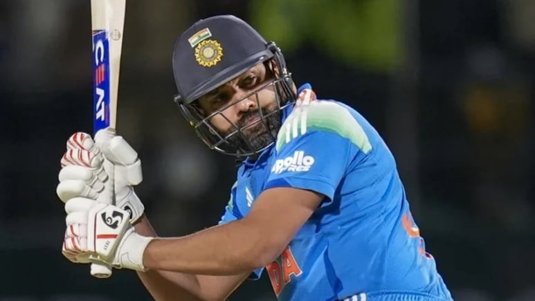 रोहित शर्मा ने पाकिस्तान के धुरंधर का तोड़ा रिकॉर्ड, ODI में अपने नाम की बड़ी उपलब्धि