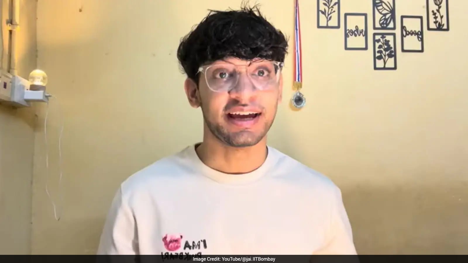 Student Overcomes Low Class 10 Scores to Join IIT Bombay Computer Science Program