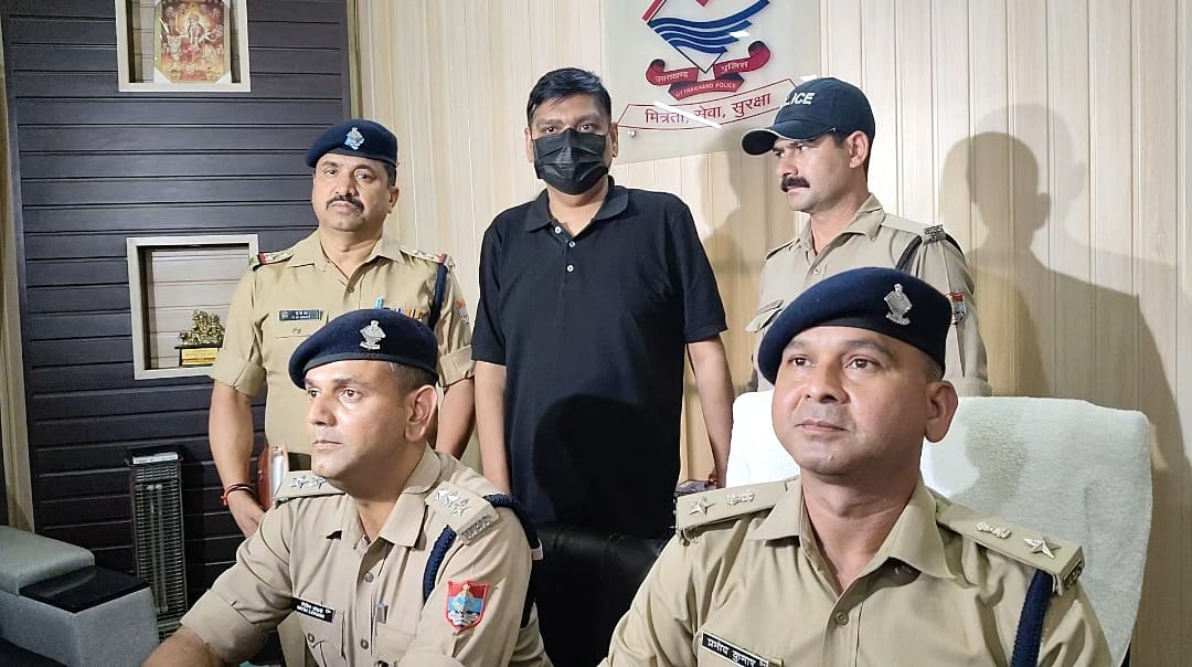 Posed As IPS Officer, Spy And Soldier: Con Of Top Bureaucrat's Son Ends