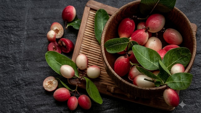 Karonda berries are a nutrient-dense fruit that can help with sluggish digestion