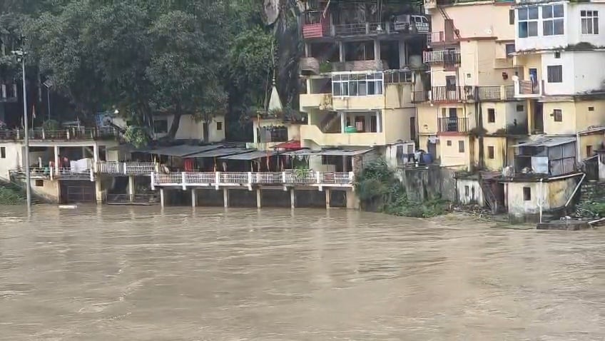Uttarakhand Weather: मौसम की मार