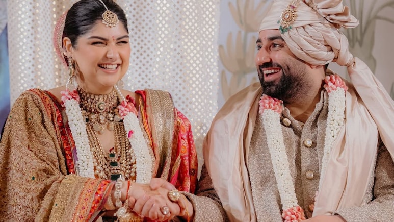 बोनी कपूर की बेटी अंशुला ने रचाई रोहन ठक्कर संग शादी, इंस्टाग्राम पर वेडिंग फोटोज शेयर कर लिखा इमोशनल नोट
