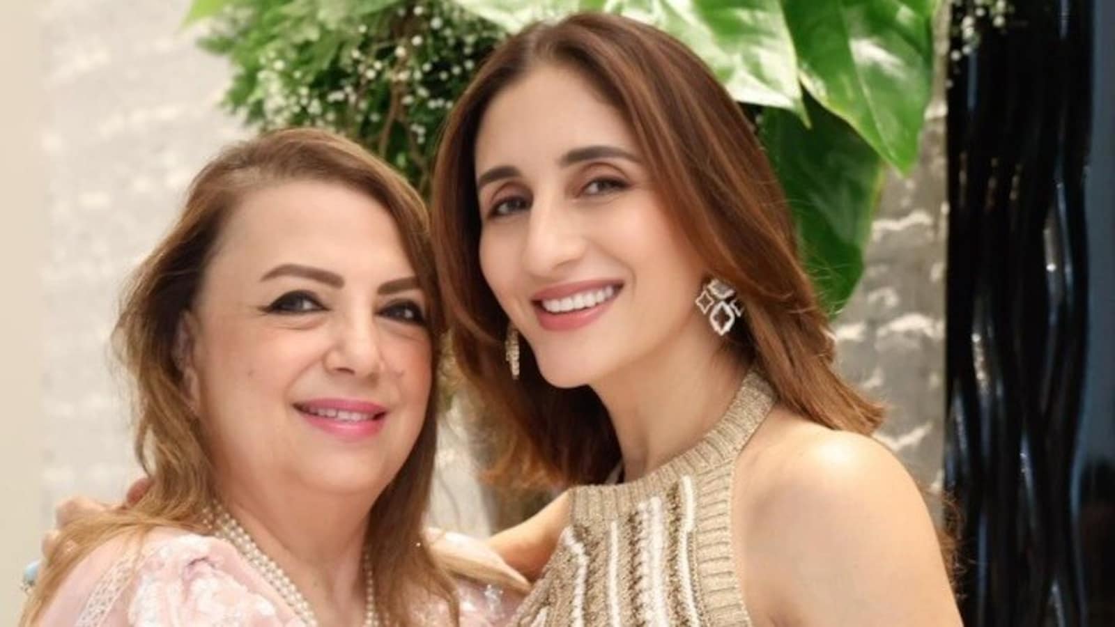 Farah Khan Ali On Backlash Over Mother Zarine Khan’s Hindu Last Rites: ‘Muslims Asked Why We Cremated Her’