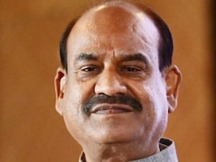 गुब्‍बारा बेचने वाली मह‍िला पर टूटा दुखों का पहाड़ तो फर‍िश्‍ता बनकर आए ओम बिरला, हर महीने 10 हजार का ऐलान