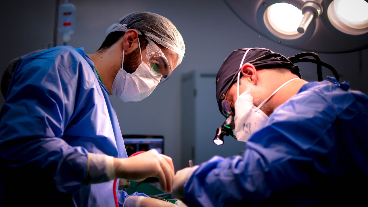 Surgeons In Britain Stopping Operations Midway Amid Sweltering Heatwave