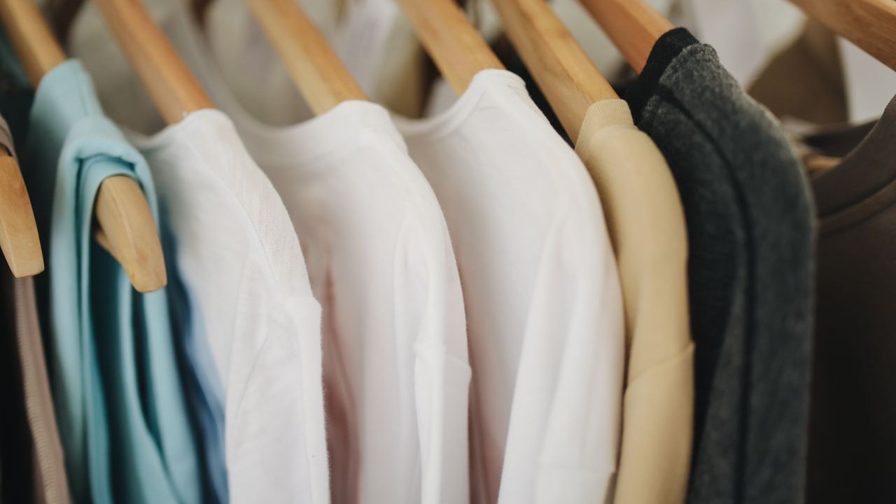 How To Build A Budget-Friendly Capsule Wardrobe How To Build A Budget-Friendly Capsule Wardrobe