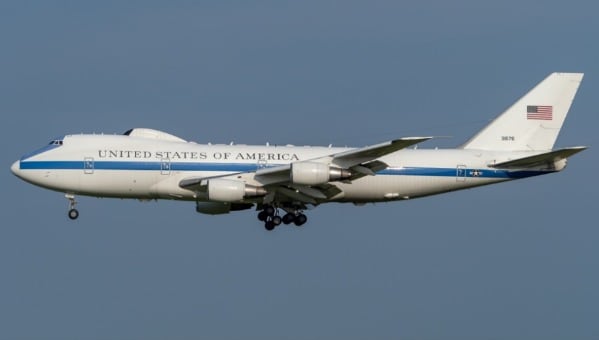 यूएसएएफ बोइंग ई-4बी (747-200बी) यूएसएएफ बोइंग ई-4बी (747-200बी)