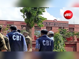 वाराणसी में 1.70 लाख की रिश्वत लेते रेलवे अधिकारी रंगे हाथ पकड़ाया; ठेकेदार की शिकायत पर CBI ने बिछाया था जाल