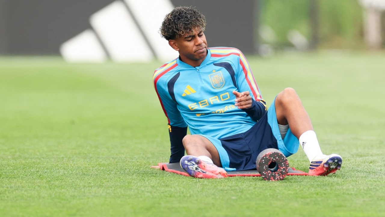 Big Blow To Spain As Smoke In New Jersey Hamper World Cup Final Preparations
