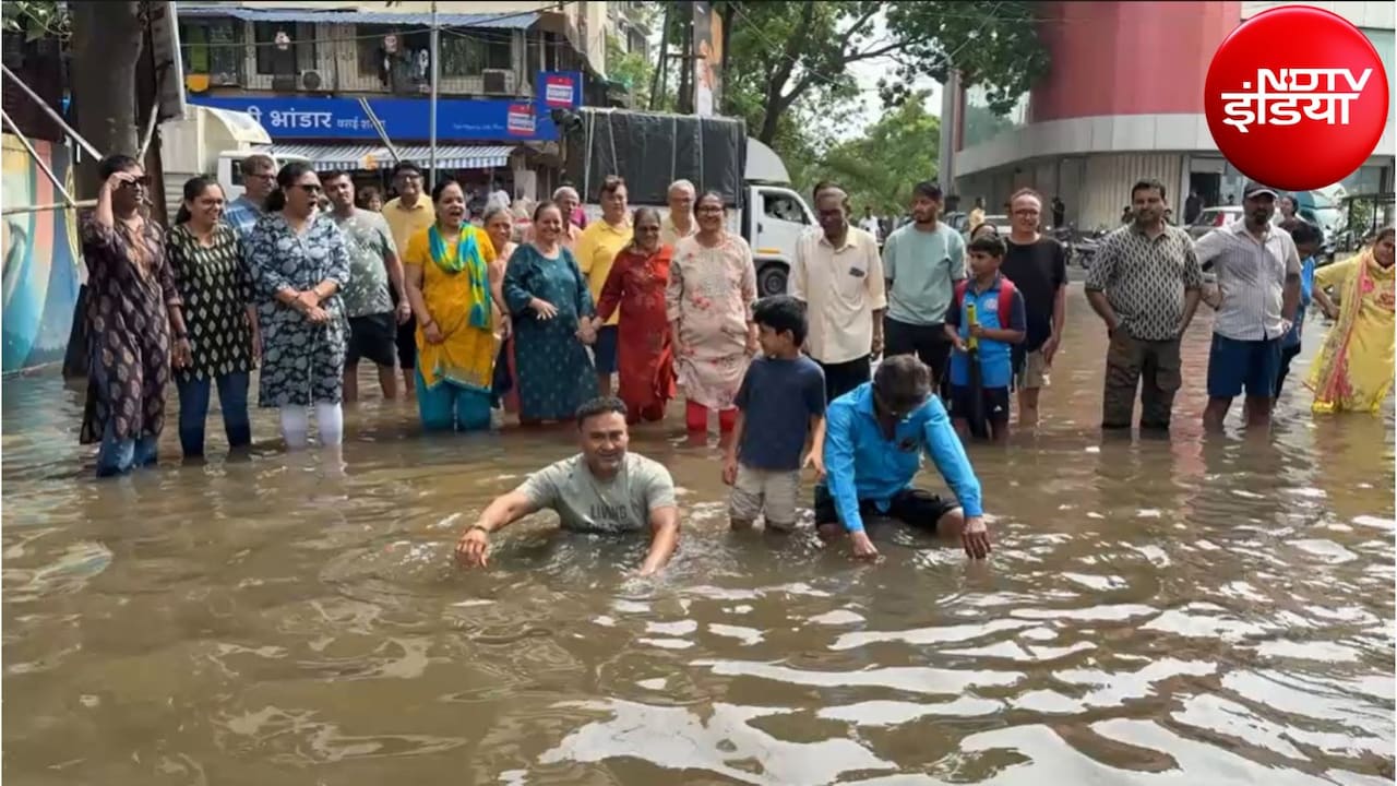 महाराष्ट्र: पालघर में 5 दिन से अंधेरा, पानी भरी सड़कों पर उतरे लोग... MSEB के निजीकरण की उठी मांग