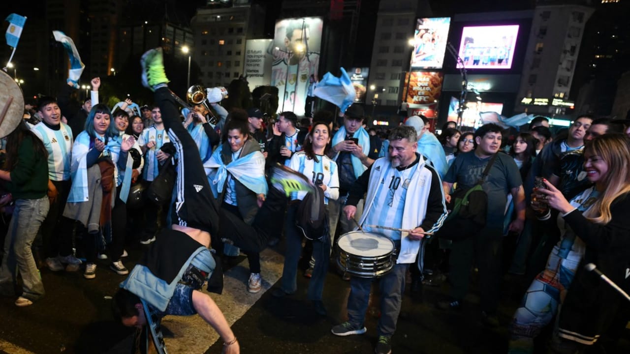 Some Scream, Others Cry, Many Sprint Shirtless: How Argentina Fans Celebrate World Cup Semi-Final Victory
