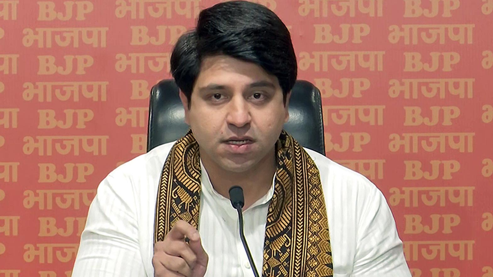 Shehzad Poonawala, BJP's TV Face, Quits Party Citing 'Personal Reasons'