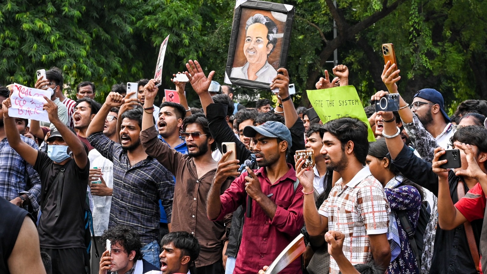 Internet suspended again near Jantar Mantar
