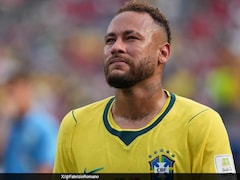 Neymar Returns To Santos With Questions Hanging Over His Future