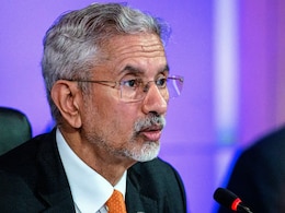 जयशंकर ने अराघची से फोन पर बातचीत में ईरान से जहाजों पर हमले नहीं करने को कहा