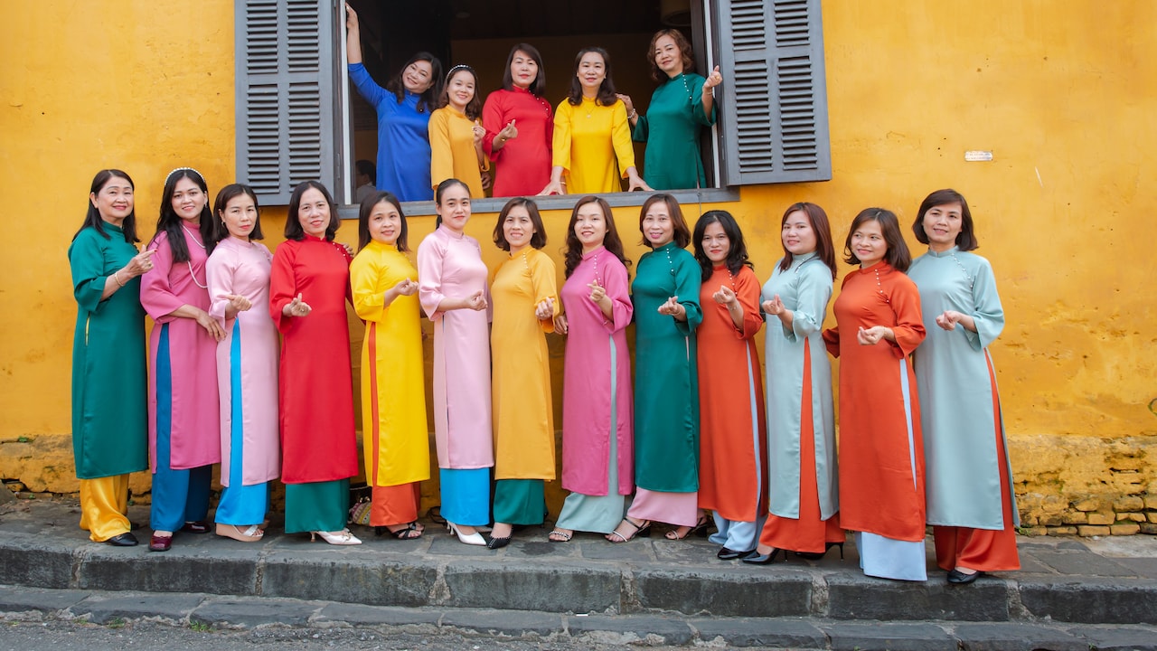 Printed Rayon Kurtas: How To Choose Patterns That Do Not Look Faded