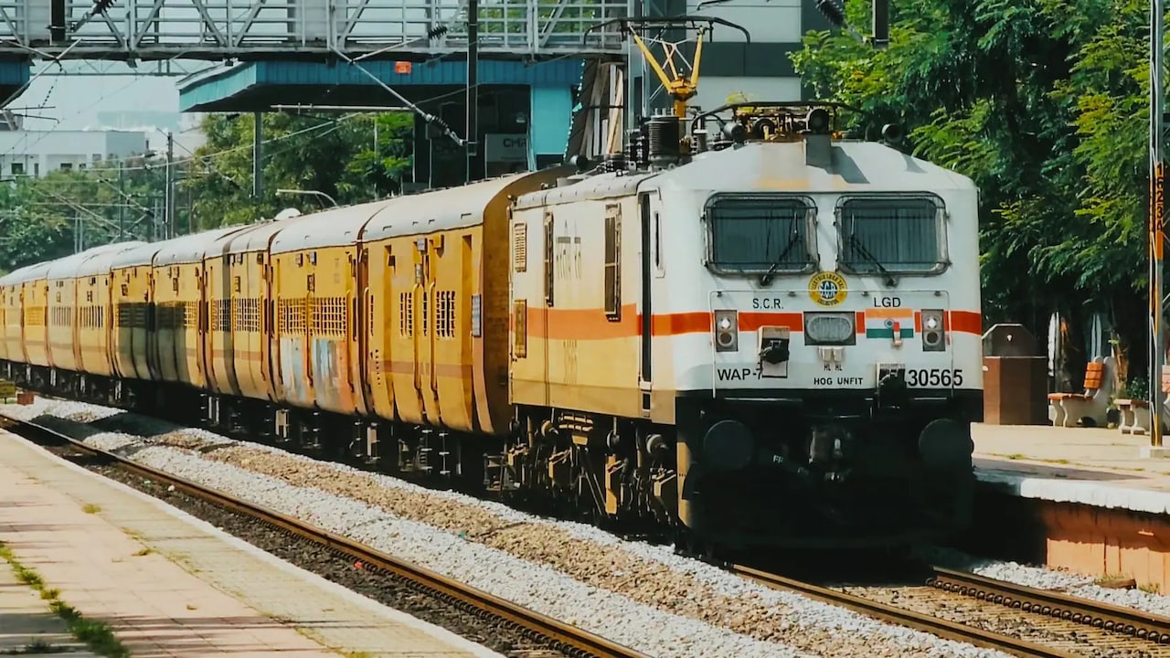 Mumbai-Pune Passengers, Beware: Deccan Queen, Pune Intercity SF Among Trains Cancelled Till July 17
