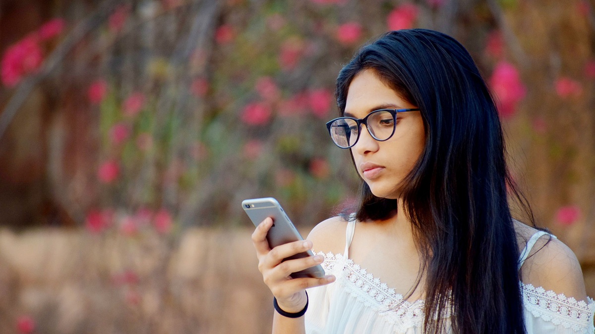 Jio और Airtel से आधी कीमत में सरकारी कंपनी दे रही 365 दिनों की वैधता वाला प्लान, डेली 2GB और अनलिमिटेड कॉलिंग