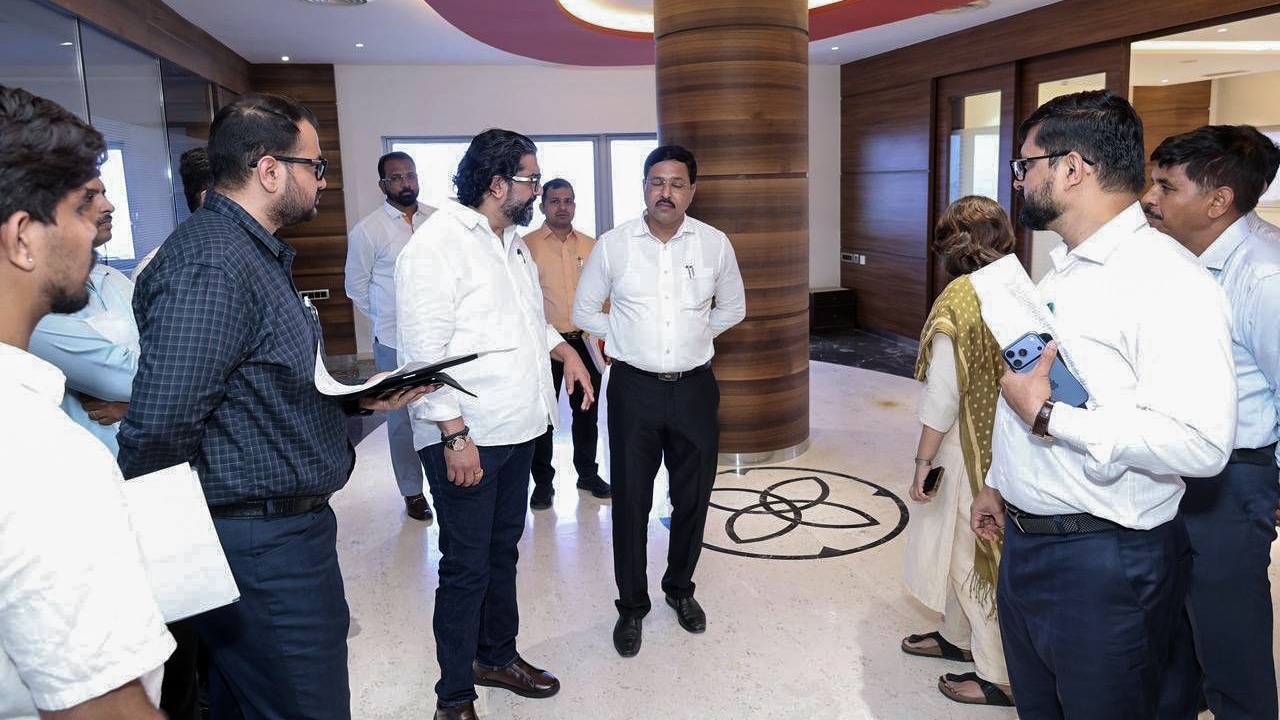 Maharashtra Minister of Public Works Shivendrasinhraje Bhosale conducts an on-site inspection of the premises of the Air India Building at Nariman Point after it was transferred to the Maharashtra Government, in Mumbai Maharashtra Minister of Public Works Shivendrasinhraje Bhosale conducts an on-site inspection of the premises of the Air India Building at Nariman Point after it was transferred to the Maharashtra Government, in Mumbai