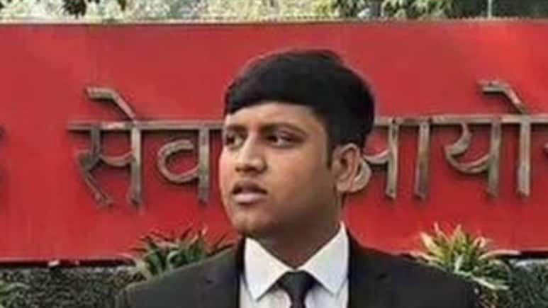Success Story: दीपक बघेल ने Navy छोड़ शुरू की UPSC चुनी, 2 बार रिजेक्ट होने पर भी नहीं मानी हार