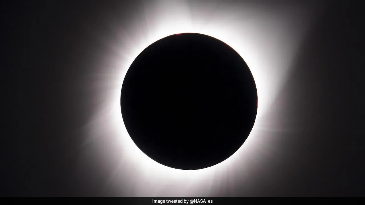 New Zealand Hotels Book Out Ahead of First Total Solar Eclipse In More Than 850 Years