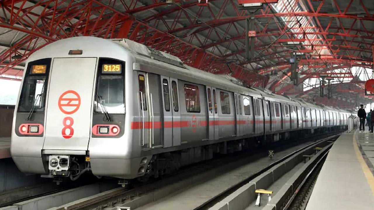 16 Delhi Metro Stations Shut Due To Security Reasons Amid CJP Protest