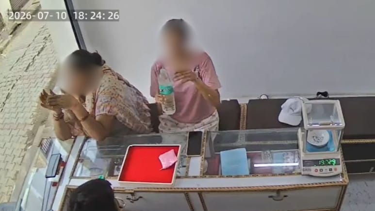 UP Woman Takes Gulp Of Water From Bottle At Shop. It Turns Out To Be Acid