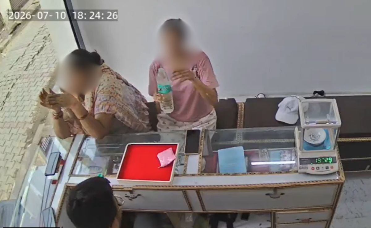 UP Woman Takes Gulp Of Water From Bottle At Shop. It Turns Out To Be Acid