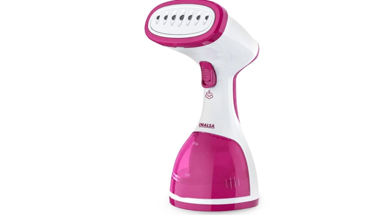 How To Choose Between A Handheld And Standing Garment Steamer How To Choose Between A Handheld And Standing Garment Steamer