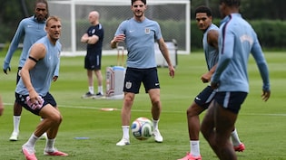Thomas Tuchel Provides Fitness Update On England Duo Ahead Of Mexico Round Of 16 Showdown